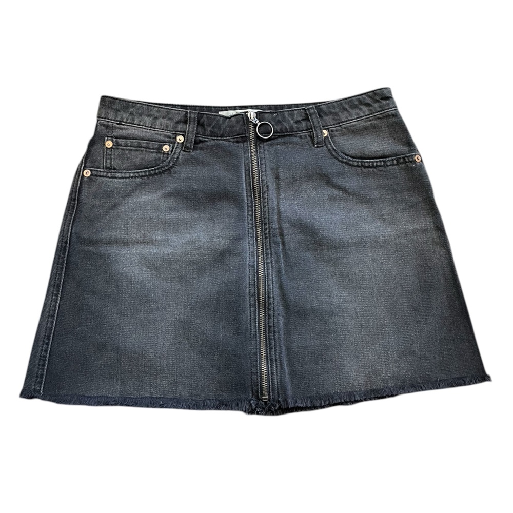 Y8- We The Free size 29 Jean  Denim A-Line Skirt with Front Zip